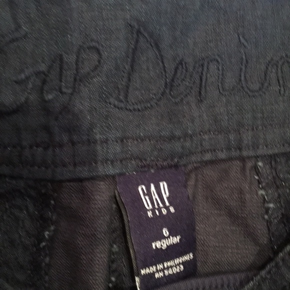 NWT Girl’s Gap skirt - Picture 2 of 2